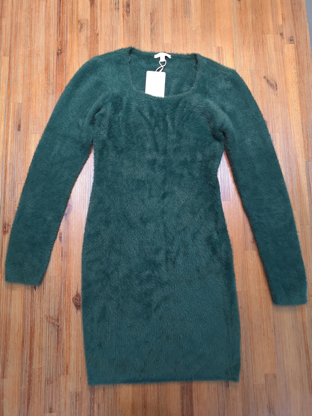 GB Long Sleeve Green Fuzzy Round Neck Stretch Above Knee NWT Sweater Dress Large